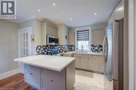 27 Edwin Street Brantford ON N3T 4B8