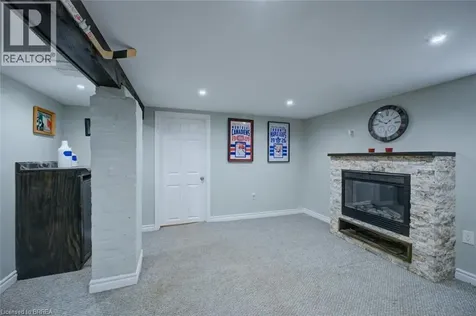 27 Edwin Street Brantford ON N3T 4B8