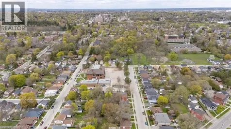 27 Edwin Street Brantford ON N3T 4B8