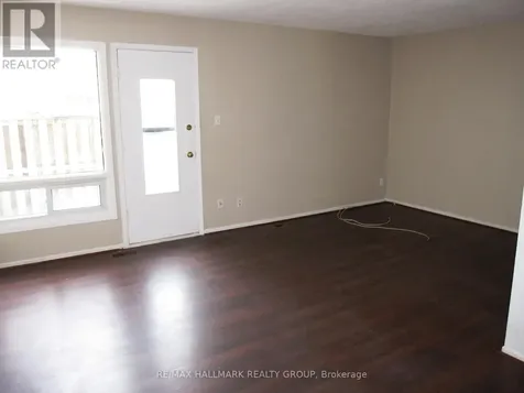 1773 Meadowbrook Road Ottawa ON K1B 4W6