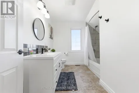 566 Perth Street Pembroke ON K8A 6B6