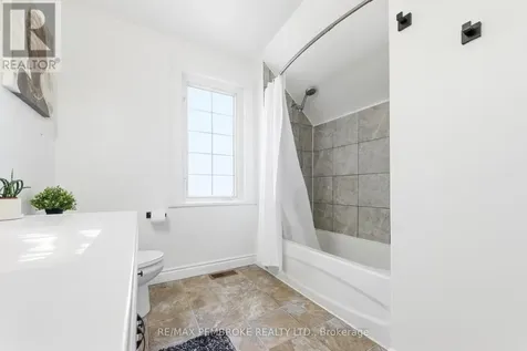 566 Perth Street Pembroke ON K8A 6B6