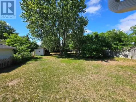 566 Perth Street Pembroke ON K8A 6B6