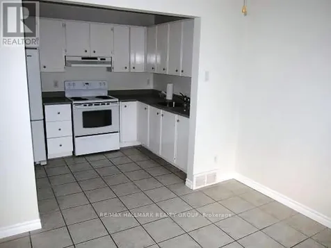 1817 Meadowbrook Road Ottawa ON K1B 4W6