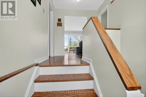 136 James Cummings Avenue Ottawa ON K2H 8E1