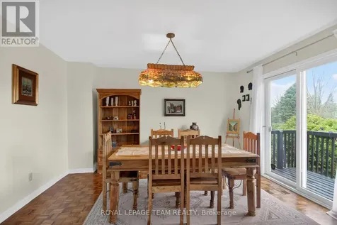 136 James Cummings Avenue Ottawa ON K2H 8E1