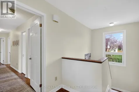 136 James Cummings Avenue Ottawa ON K2H 8E1