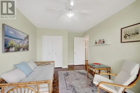 136 James Cummings Avenue Ottawa ON K2H 8E1