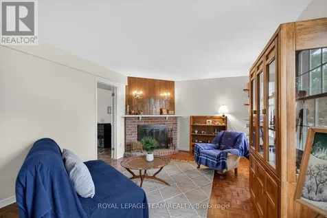 136 James Cummings Avenue Ottawa ON K2H 8E1