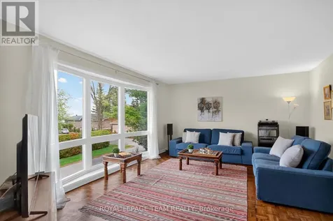 136 James Cummings Avenue Ottawa ON K2H 8E1