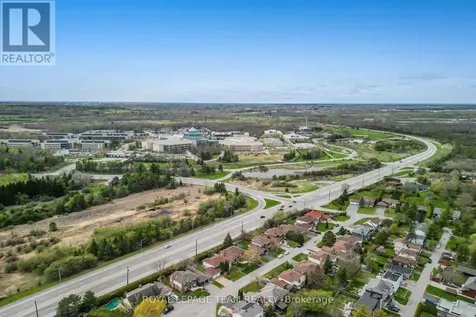 136 James Cummings Avenue Ottawa ON K2H 8E1