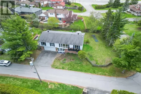 136 James Cummings Avenue Ottawa ON K2H 8E1