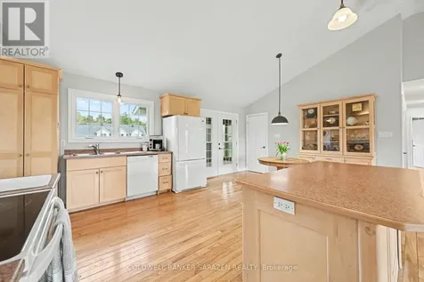 162 Erindale Avenue Renfrew ON K7V 4M2