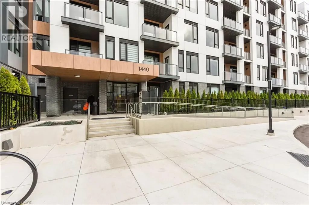 1440 Clarriage Court Milton ON L9E 1B3