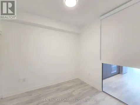 8 Olympic Garden Drive Toronto (newtonbrook East) ON M2M 4E7
