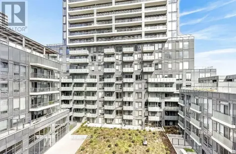 8 Olympic Garden Drive Toronto (newtonbrook East) ON M2M 4E7
