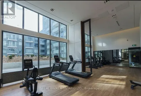 8 Olympic Garden Drive Toronto (newtonbrook East) ON M2M 4E7