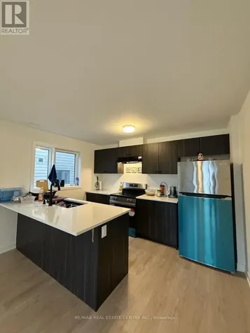 402 Parnian Pvt Private Ottawa ON K2J 7K5