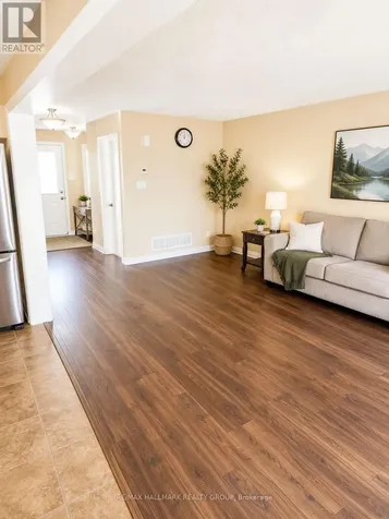 202 Conifer Creek Circle Ottawa ON K2M 0M2