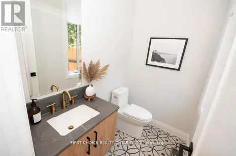 296 Riverdale Avenue Ottawa ON K1S 1R1