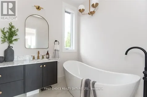 296 Riverdale Avenue Ottawa ON K1S 1R1
