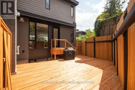 296 Riverdale Avenue Ottawa ON K1S 1R1