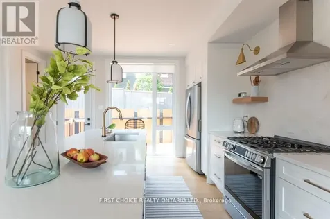 296 Riverdale Avenue Ottawa ON K1S 1R1