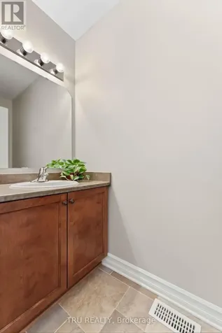449 Celtic Ridge Crescent Ottawa ON K2W 0B1