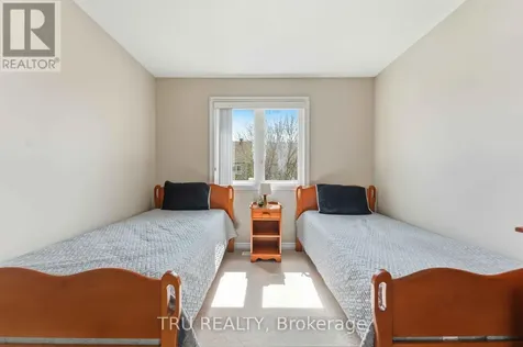 449 Celtic Ridge Crescent Ottawa ON K2W 0B1