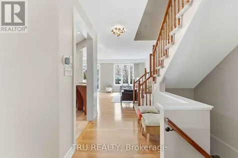 449 Celtic Ridge Crescent Ottawa ON K2W 0B1