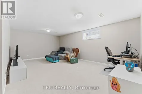 449 Celtic Ridge Crescent Ottawa ON K2W 0B1