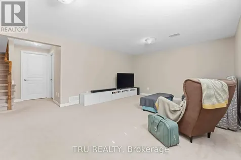 449 Celtic Ridge Crescent Ottawa ON K2W 0B1
