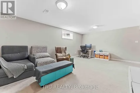 449 Celtic Ridge Crescent Ottawa ON K2W 0B1