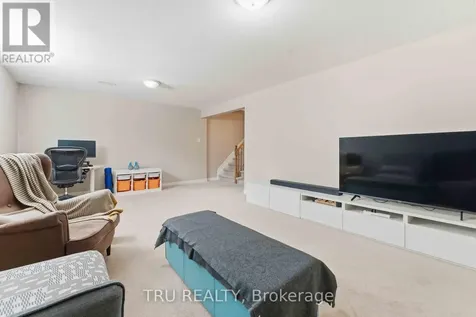 449 Celtic Ridge Crescent Ottawa ON K2W 0B1