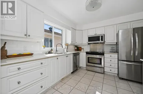 11 Decaria Boulevard Perth ON K7H 3P6