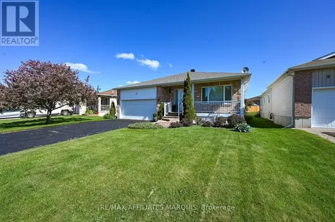 11 Decaria Boulevard Perth ON K7H 3P6