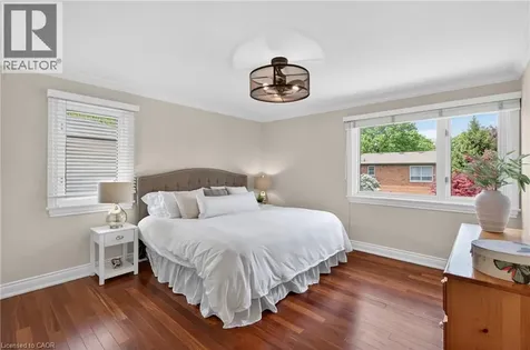 27 Shortland Crescent Etobicoke ON M9R 2T2