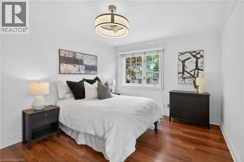 27 Shortland Crescent Etobicoke ON M9R 2T2