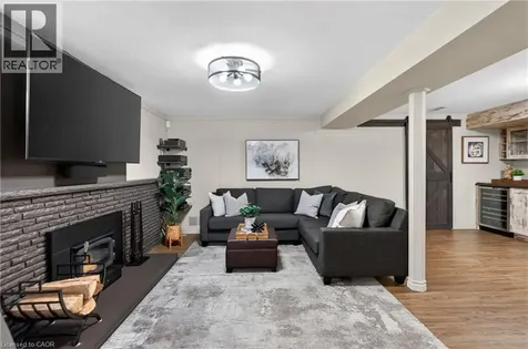27 Shortland Crescent Etobicoke ON M9R 2T2