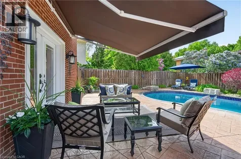 27 Shortland Crescent Etobicoke ON M9R 2T2