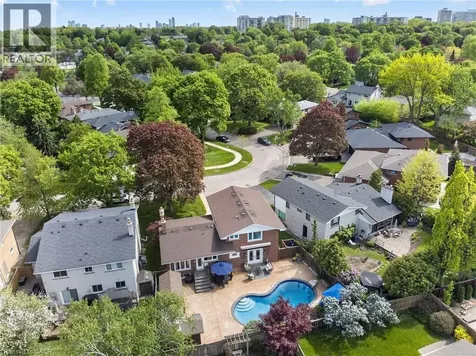 27 Shortland Crescent Etobicoke ON M9R 2T2