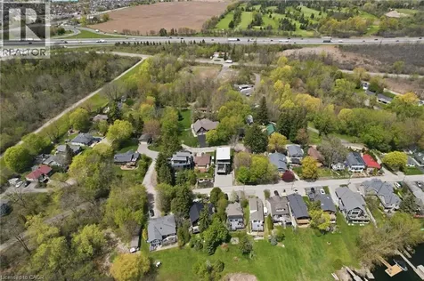 17 Maple Trail Puslinch ON N3C 2V4