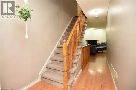 26 Moss Boulevard Dundas ON L9H 6W8