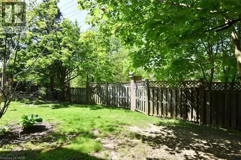 26 Moss Boulevard Dundas ON L9H 6W8