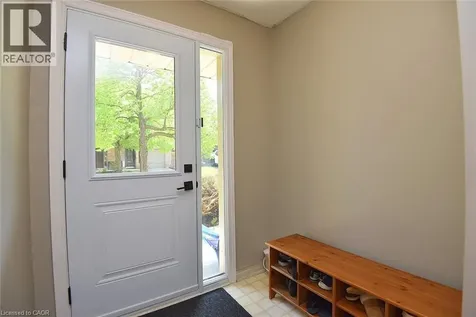 26 Moss Boulevard Dundas ON L9H 6W8