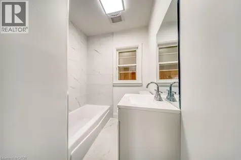 22 David Avenue Hamilton ON L9A 3V1