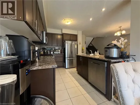 25 Bethune Avenue Hamilton ON L0R 1P0