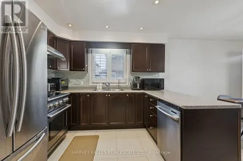 409 Tealby Crescent Waterloo ON N2J 4Y8