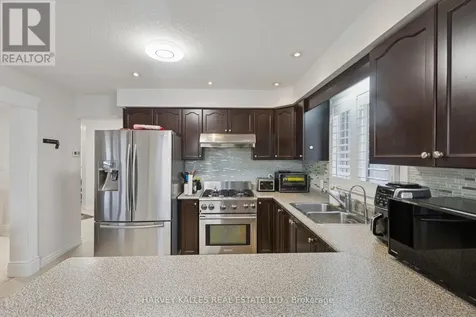 409 Tealby Crescent Waterloo ON N2J 4Y8