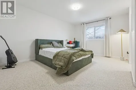 409 Tealby Crescent Waterloo ON N2J 4Y8